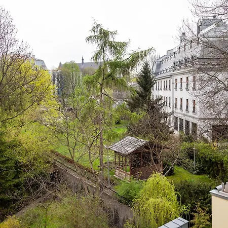 Househost : Sarego Street Krakow